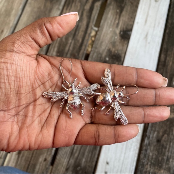 Large Silver Bee Statement Earrings - Picture 2 of 7